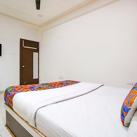 Fabexpress Sai Lodging - Nashik Railway Station Deolāli Exteriör bild